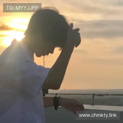 滑璇鸣